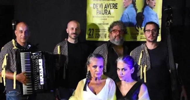 Guia Jelo in “Devi avere paura”: in scena contro i demoni della vita